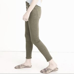 MADEWELL sage green garment-dyed button-front mid-rise skinny crop jeans 29 TALL